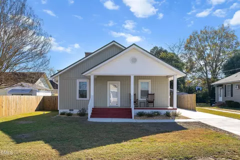 403 W E St, Erwin, NC 28339