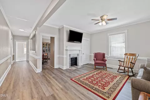Entry Way - 403 W E St, Erwin, NC 28339 photo 1 of 2