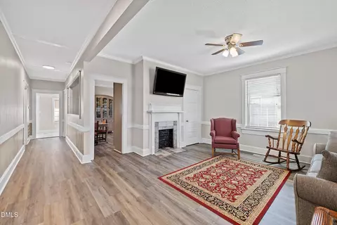 403 W E St, Erwin, NC 28339 photo 6