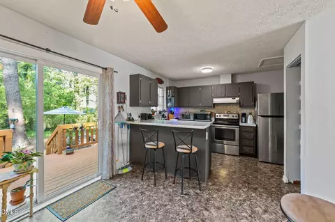 Kitchen - 320 Bainbridge Cir, Garner, NC 27529 photo 5 of 5