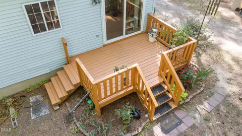 Exterior - 320 Bainbridge Cir, Garner, NC 27529 photo 2 of 4