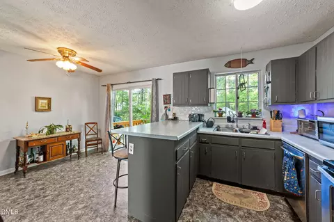 Kitchen - 320 Bainbridge Cir, Garner, NC 27529 photo 3 of 5