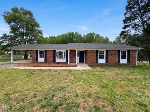 2440 Londonderry Rd, Kernersville, NC 27284