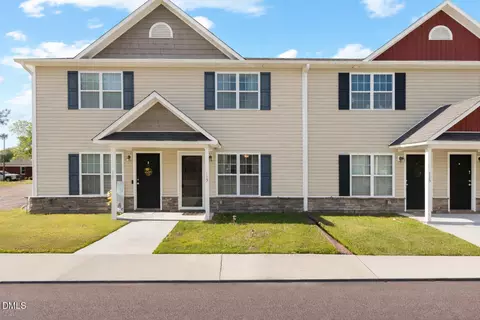 113 Cornerstone Dr, Beulaville, NC 28518