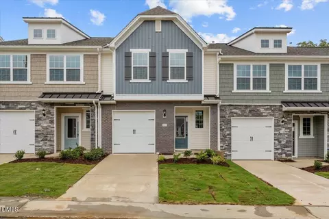 2126 Willow Glen Dr, Graham, NC 27253