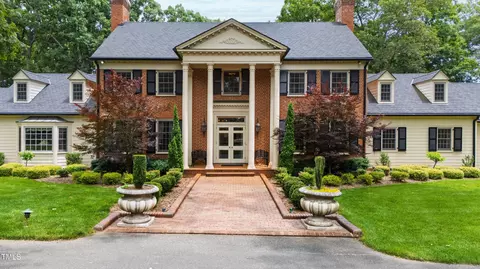 820 Kenmore Rd, Chapel Hill, NC 27514