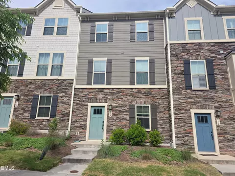 214 Timber Forest Ln, Cary, NC 27519