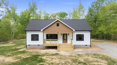 218 Fishermans Point Rd, Roxboro, NC 27574