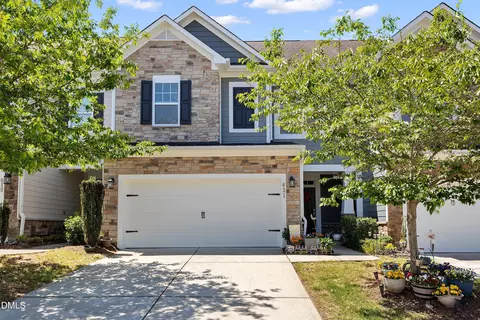 621 Mountain Pine Dr, Cary, NC 27519