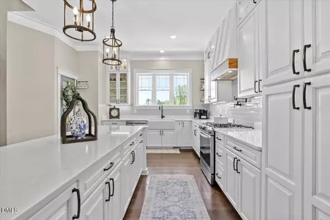 Kitchen - 5000 W Nc 97, Spring Hope, NC 27882 photo 7 of 10
