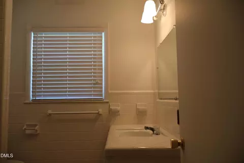 Bath - 736 Core Rd, Dunn, NC 28334 photo 7 of 8