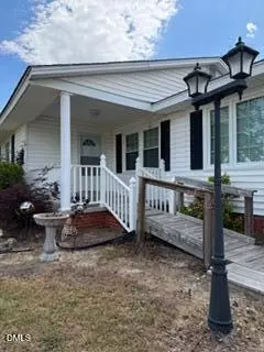 Exterior - 736 Core Rd, Dunn, NC 28334 photo 3 of 9