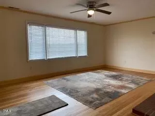 Living - 736 Core Rd, Dunn, NC 28334 photo 4 of 14