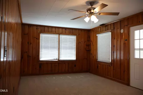Living - 736 Core Rd, Dunn, NC 28334 photo 7 of 14
