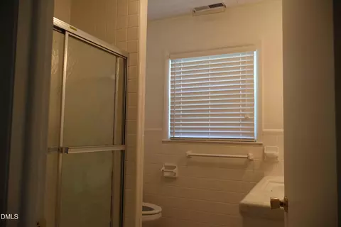 Bath - 736 Core Rd, Dunn, NC 28334 photo 6 of 8