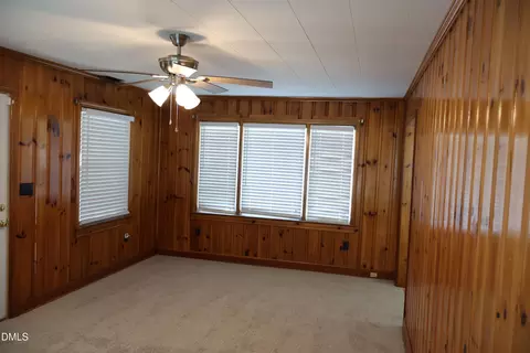 Living - 736 Core Rd, Dunn, NC 28334 photo 9 of 14