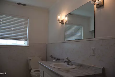 Bath - 736 Core Rd, Dunn, NC 28334 photo 5 of 8