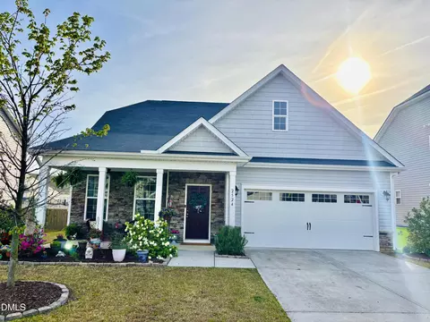 2524 Cattail Pond Dr, Zebulon, NC 27597