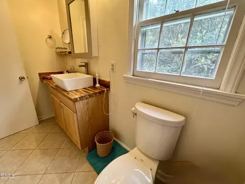 Bath - 3120 Gibson Rd, Durham, NC 27703 photo 1 of 3