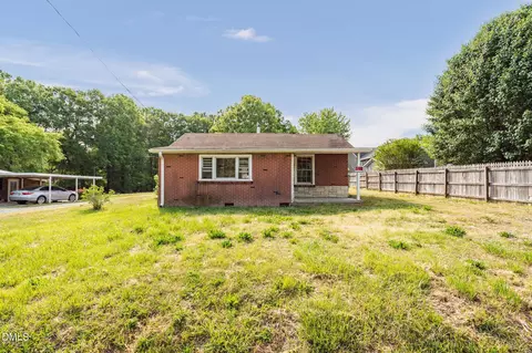 1330 Pollard Ave W, Burlington, NC 27217