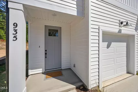 Exterior - 935 Selby Ave, Durham, NC 27713 photo 2 of 2