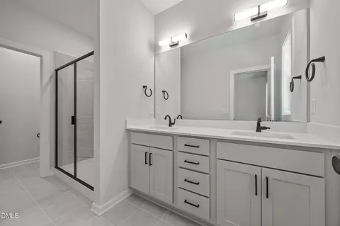 Bath - 937 Selby Ave, Durham, NC 27713 photo 2 of 5