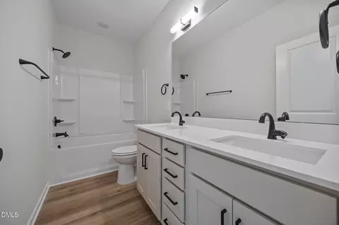 Bath - 937 Selby Ave, Durham, NC 27713 photo 5 of 5