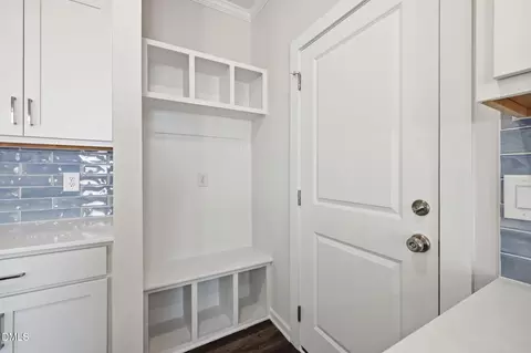 Entry Way - 923 Selby Ave, Durham, NC 27713 photo 1 of 4