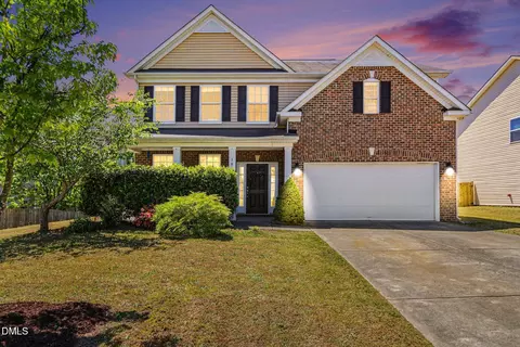 307 Red Mountain Ln, Knightdale, NC 27545