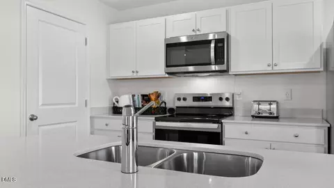 Kitchen - 85 Richmond Run, Stem, NC 27581 photo 3 of 5