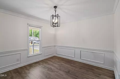 Dining - 150 Brett Cir, Benson, NC 27504 photo 6 of 6
