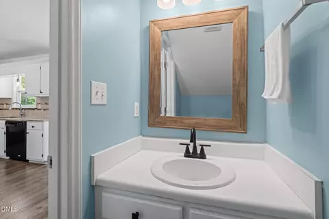 Bath - 150 Brett Cir, Benson, NC 27504 photo 1 of 4