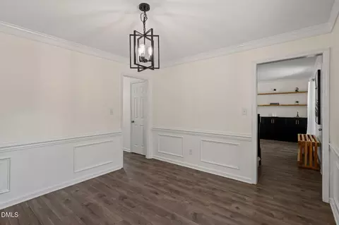 Dining - 150 Brett Cir, Benson, NC 27504 photo 4 of 6