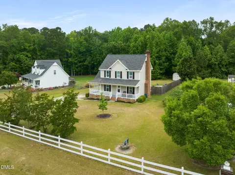 View/Area - 150 Brett Cir, Benson, NC 27504 photo 5 of 11