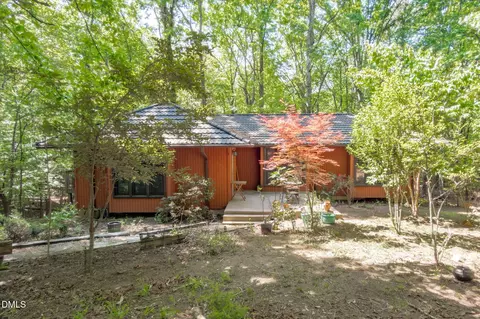 5421 Hideaway Dr, Chapel Hill, NC 27516