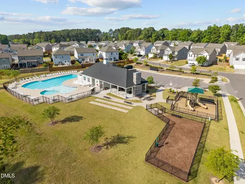 View/Area - 1051 Flyfish Ave, Durham, NC 27703 photo 7 of 9