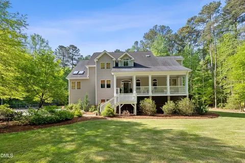 6005 Heatherstone Dr, Raleigh, NC 27606