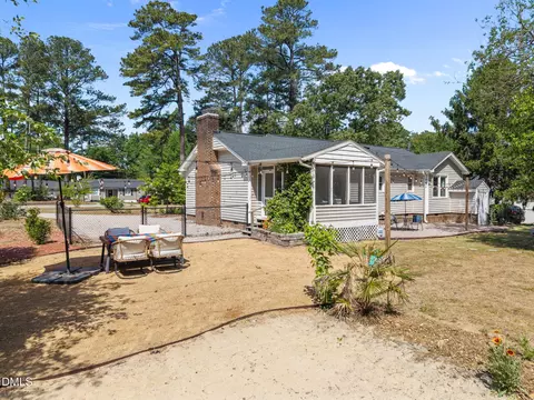 1317 Broken Branch Ct, Raleigh, NC 27610