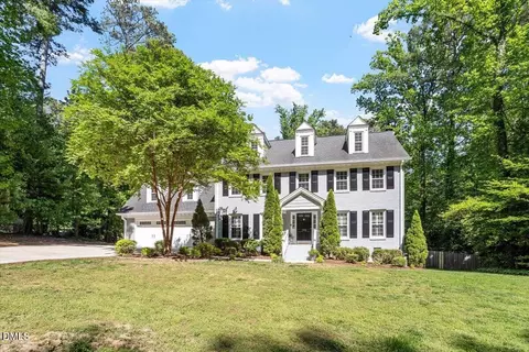 104 Frostwood Dr, Cary, NC 27518