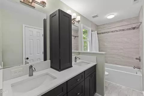Bath - 5321 Oakbrook Dr, Durham, NC 27713 photo 2 of 3