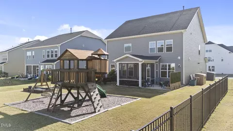 Exterior - 313 Toadstool Trl, Wake Forest, NC 27587 photo 7 of 9