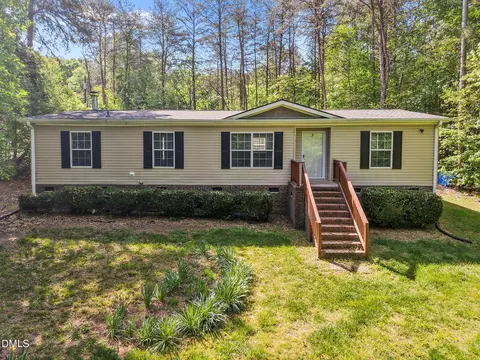 1713 Crissy Ln, Graham, NC 27253