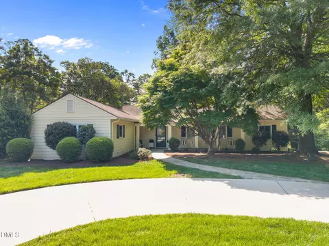 809 Lake Boone Trl, Raleigh, NC 27607