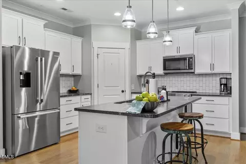 Kitchen - 47 Kiowa Ct, Willow Spring, NC 27592 photo 5 of 6