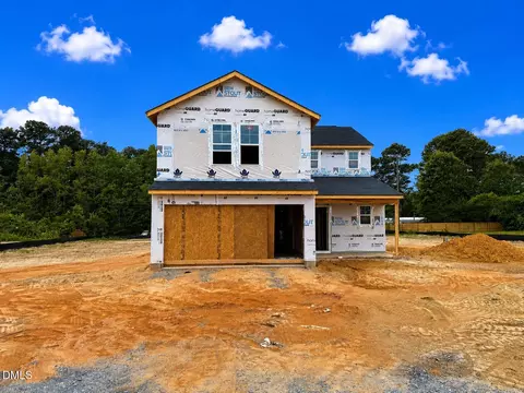 172 Baxley Dr #( 16), Dunn, NC 28334