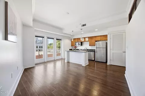 222 Glenwood Ave #423, Raleigh, NC 27603
