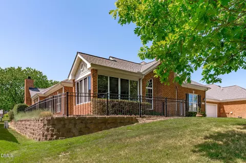 4701 Freys Hill Ct, Raleigh, NC 27612