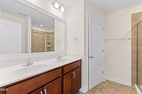 Bath - 1209 Scholar Dr, Durham, NC 27703 photo 1 of 3