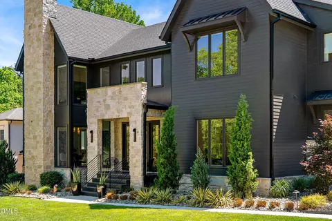 2105 Manuel St, Raleigh, NC 27612