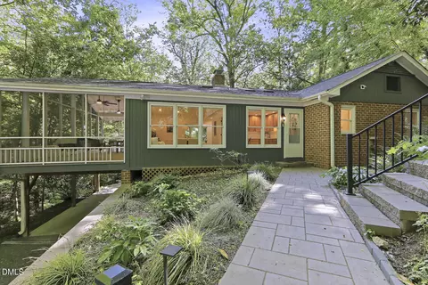 126 Weaver Rd, Chapel Hill, NC 27514